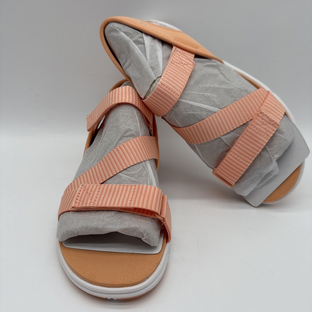 Ryka Women's Manifest‎ Strappy Sport Sandals Size 9.5W Color Peach New